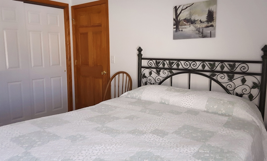 Queen Bedroom